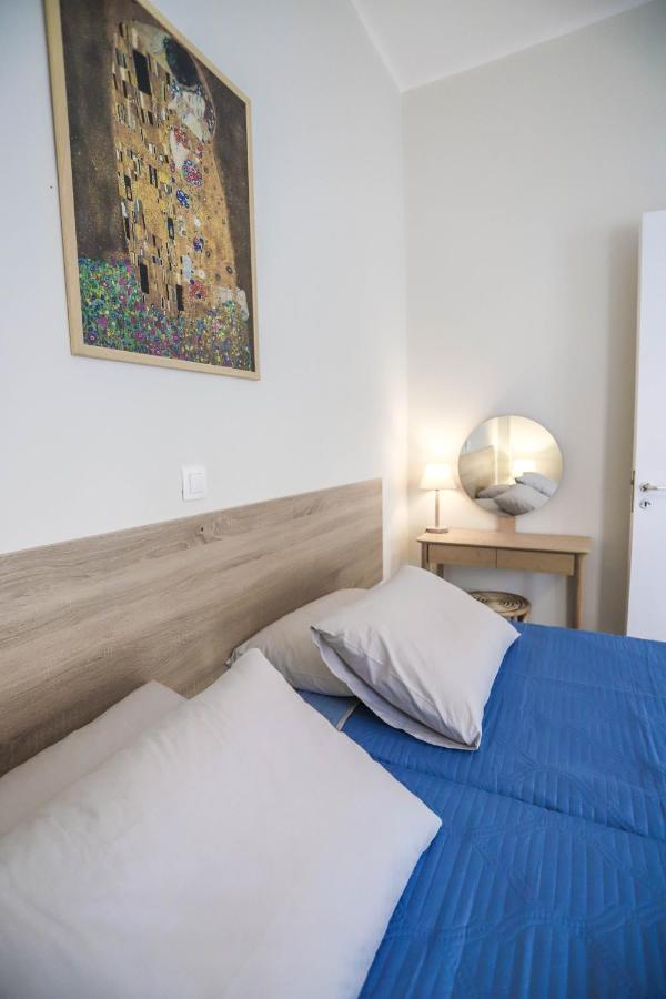 Traditional Town Garden Apartment Rhodes City Exterior foto